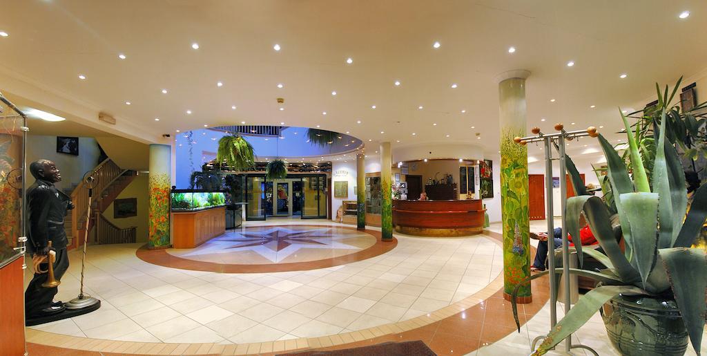 Hotel Las Piechowice エクステリア 写真